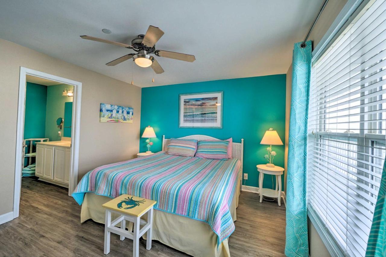 Ocean-View Oak Island Condo, 1 Block To Beach! Exteriér fotografie