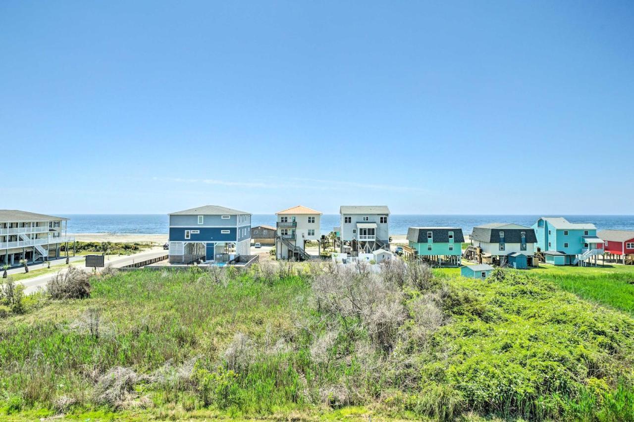 Ocean-View Oak Island Condo, 1 Block To Beach! Exteriér fotografie