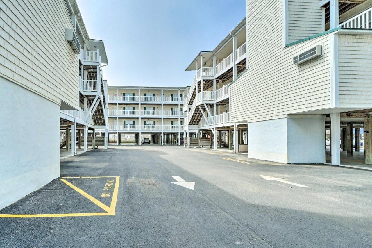 Ocean-View Oak Island Condo, 1 Block To Beach! Exteriér fotografie